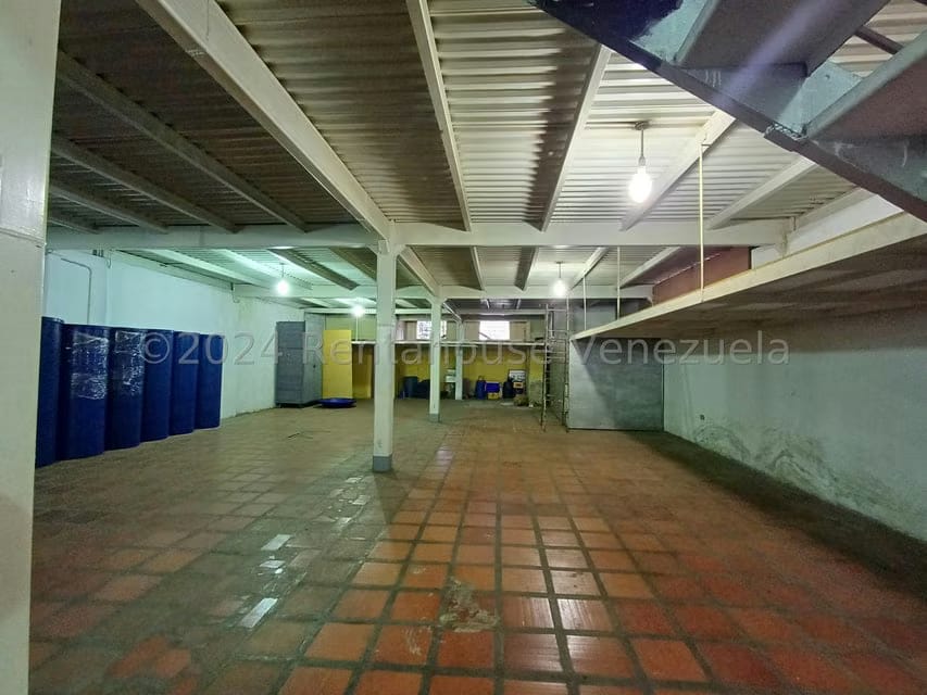 Comercial (Galpon - Deposito) en Alquiler en Antimano, Distrito Metropolitano - 6
