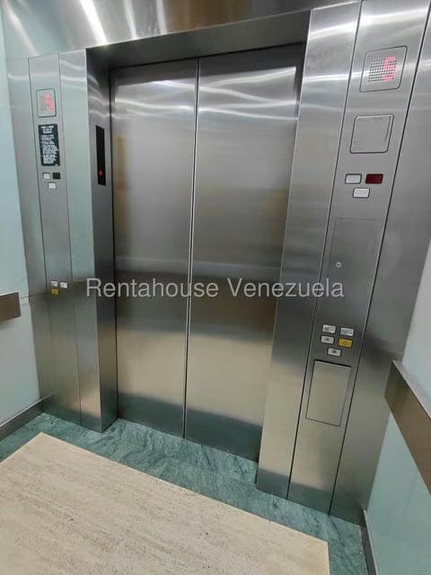 Comercial (Oficina) en Venta en Parroquia La Candelaria, Distrito Metropolitano - 15