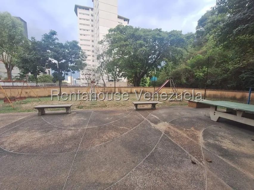 Apartamento (1 Nivel) en Alquiler en Colinas de Bello Monte, Distrito Metropolitano - 14