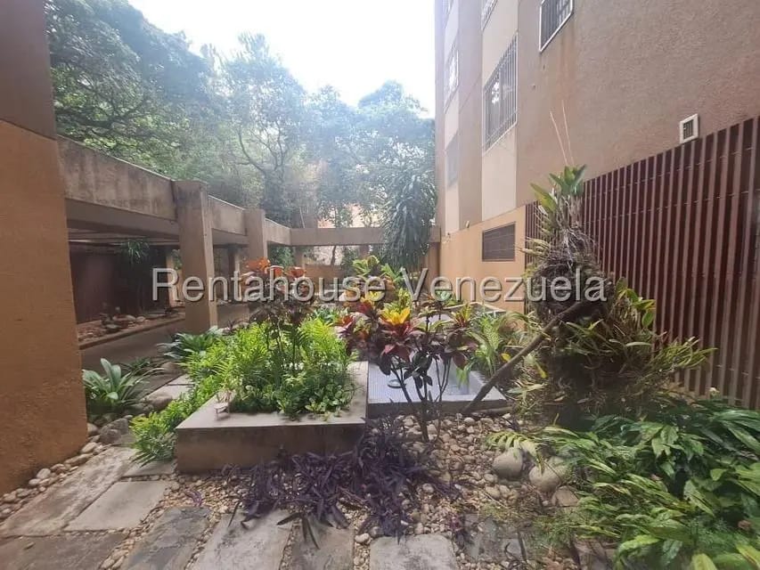 Apartamento (1 Nivel) en Alquiler en Colinas de Bello Monte, Distrito Metropolitano - 15