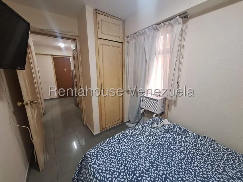 Apartamento (1 Nivel) en Alquiler en Colinas de Bello Monte, Distrito Metropolitano - 3