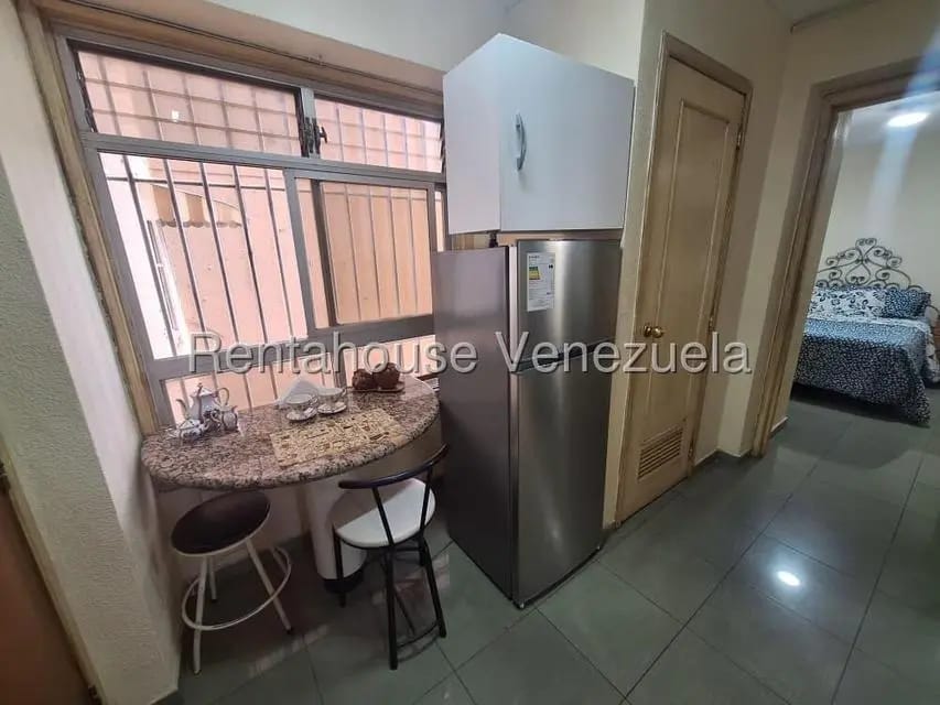 Apartamento (1 Nivel) en Alquiler en Colinas de Bello Monte, Distrito Metropolitano - 5