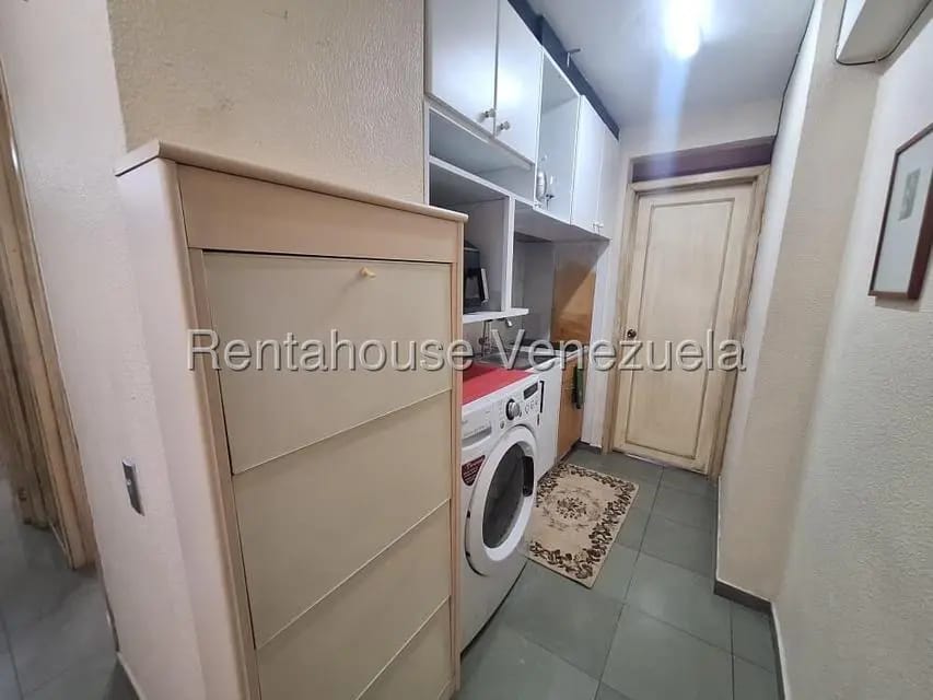Apartamento (1 Nivel) en Alquiler en Colinas de Bello Monte, Distrito Metropolitano - 6