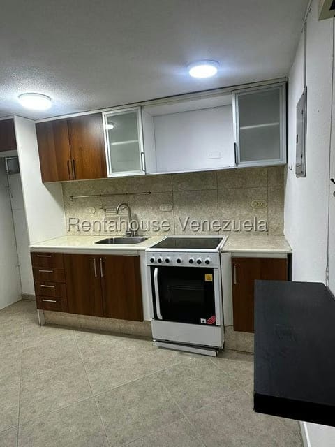 Apartamento (1 Nivel) en Alquiler en Macaracuay, Distrito Metropolitano - 3