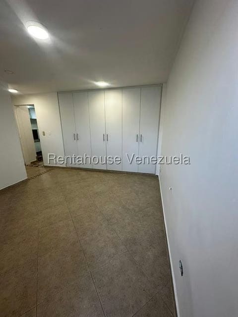 Apartamento (1 Nivel) en Alquiler en Macaracuay, Distrito Metropolitano - 7