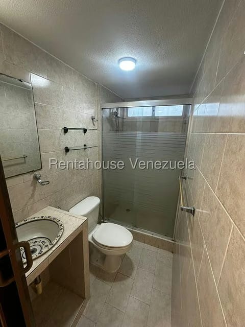 Apartamento (1 Nivel) en Alquiler en Macaracuay, Distrito Metropolitano - 9