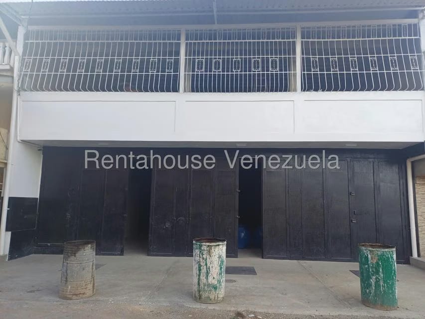Comercial (Local Comercial) en Alquiler en Ruiz Pineda, Miranda