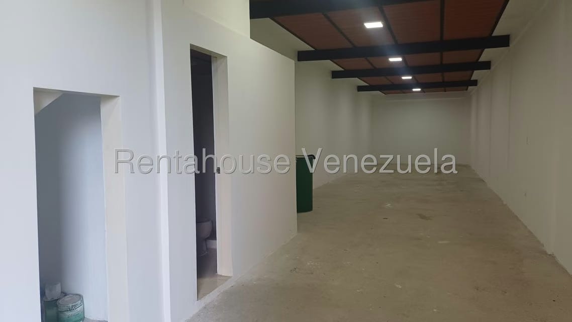 Comercial (Local Comercial) en Alquiler en Ruiz Pineda, Miranda - 3
