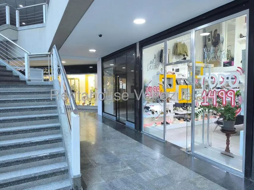 Comercial (Local Comercial) en Venta en Las Quintas, Carabobo - 2