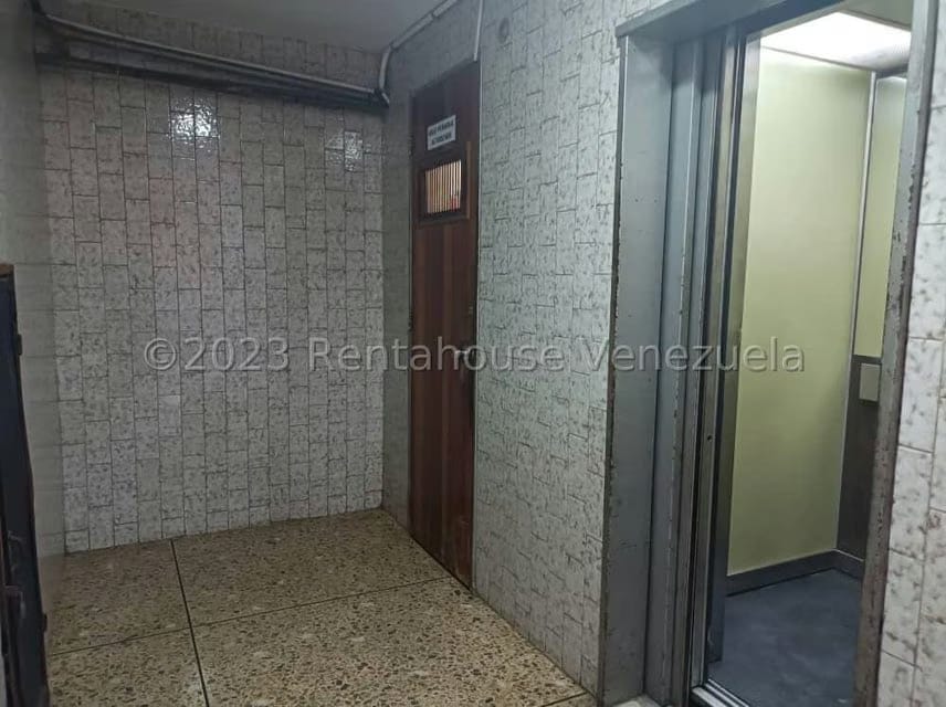 Comercial (Consultorio Medico) en Alquiler en Los Sauces, Carabobo - 3