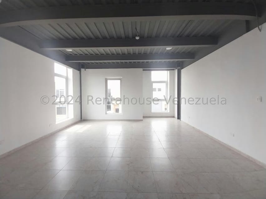 Comercial (Oficina) en Alquiler en Zona Industrial, Carabobo - 11