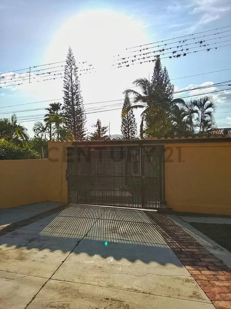 ALQUILER Casa - Anexo Urbanización Colinas de Guataparo Valencia/Carabobo - 3