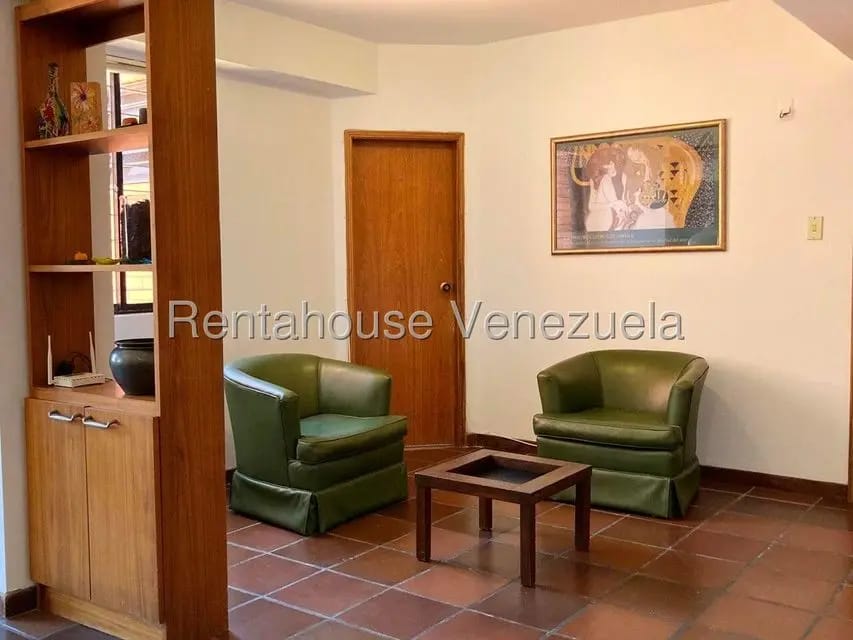 Apartamento (1 Nivel) en Alquiler en La Lago, Zulia - 12