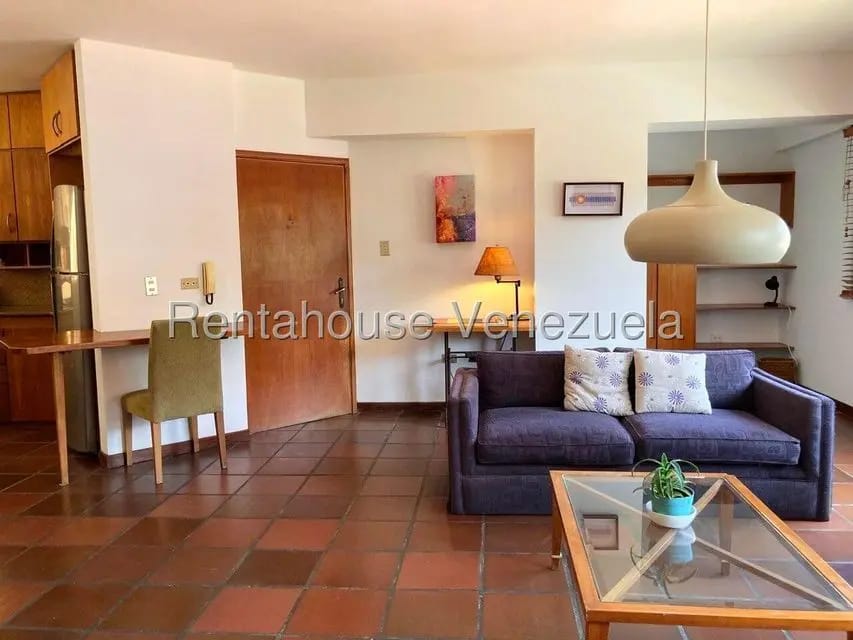 Apartamento (1 Nivel) en Alquiler en La Lago, Zulia - 3