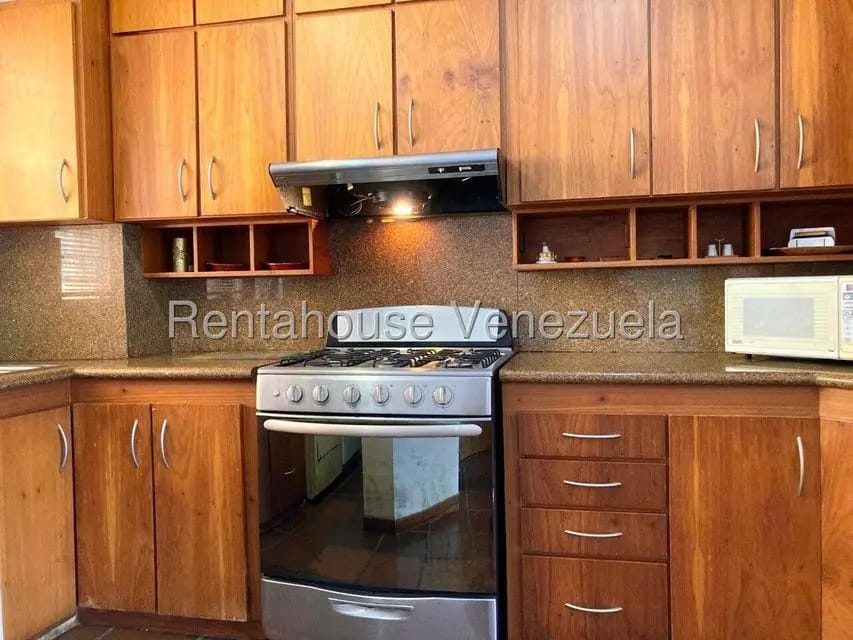 Apartamento (1 Nivel) en Alquiler en La Lago, Zulia - 7