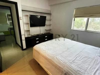 C21 VENDE MODERNO APTO PLAZA CAMPO Ave El Milagro - 6