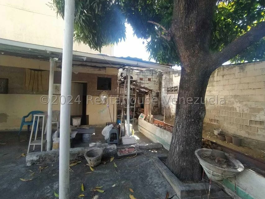 Terreno (Comercial) en Venta en Avenida Miranda, Aragua - 5