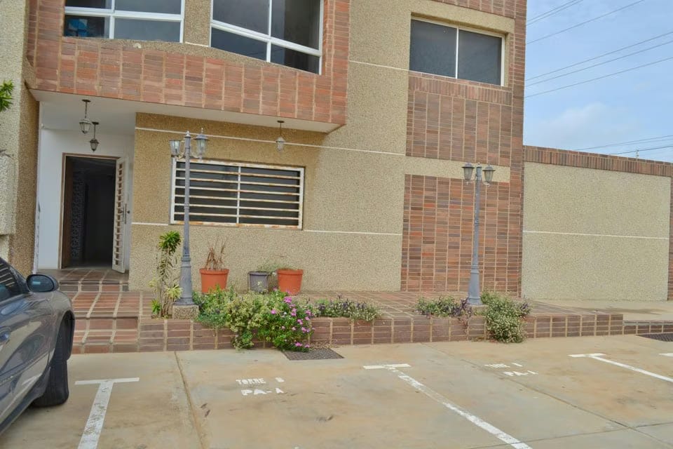 Apartamento (1 Nivel) en Venta en Monte Bello, Zulia - 7