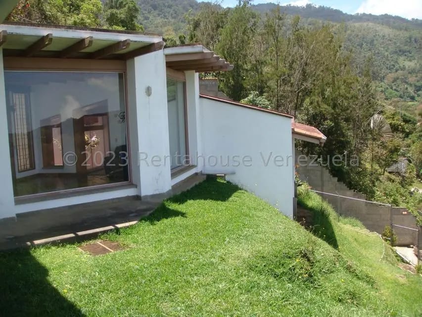 Casa (Multipes Niveles) en Venta en El Junko Country Club, Vargas - 2