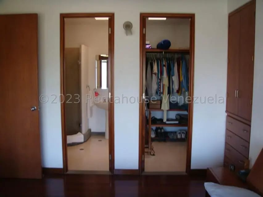 Casa (Multipes Niveles) en Venta en El Junko Country Club, Vargas - 40
