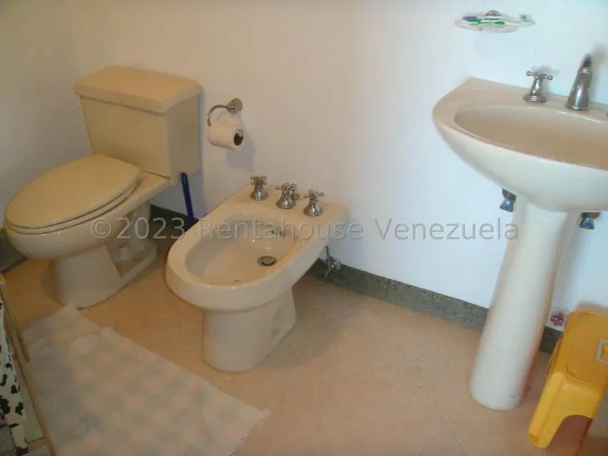 Casa (Multipes Niveles) en Venta en El Junko Country Club, Vargas - 62