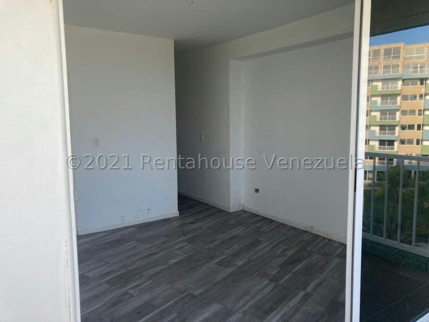Apartamento (1 Nivel) en Venta en Agua Sal, Miranda - 12