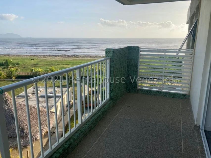 Apartamento (1 Nivel) en Venta en Agua Sal, Miranda - 9