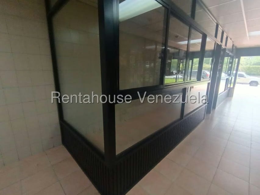 Comercial (Local Comercial) en Alquiler en El Parque, Lara - 4