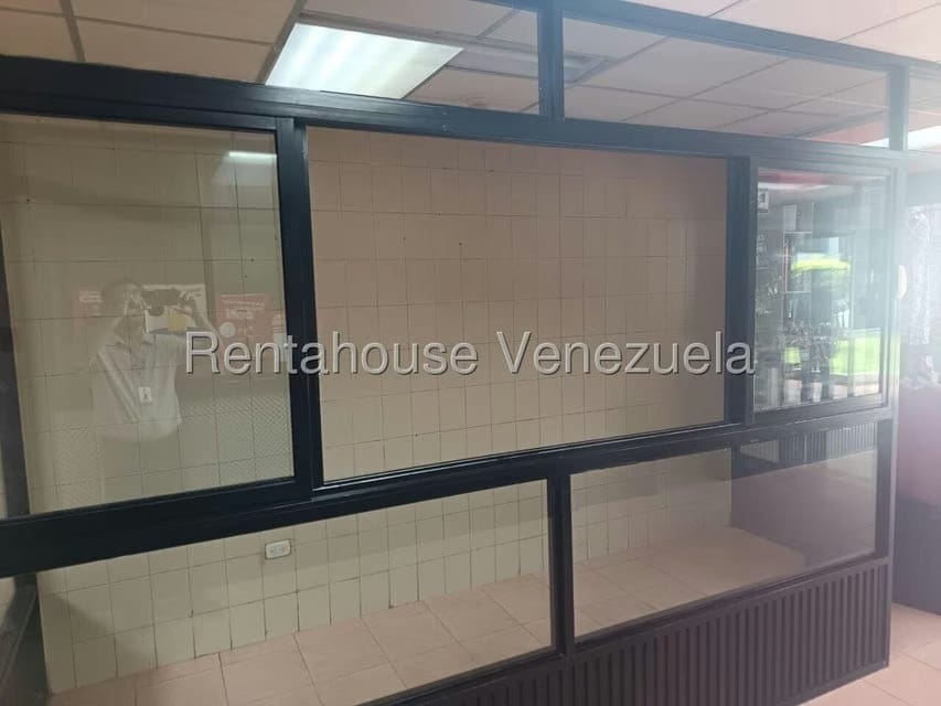 Comercial (Local Comercial) en Alquiler en El Parque, Lara - 7