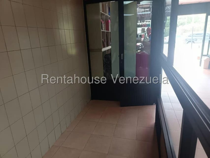Comercial (Local Comercial) en Alquiler en El Parque, Lara - 9