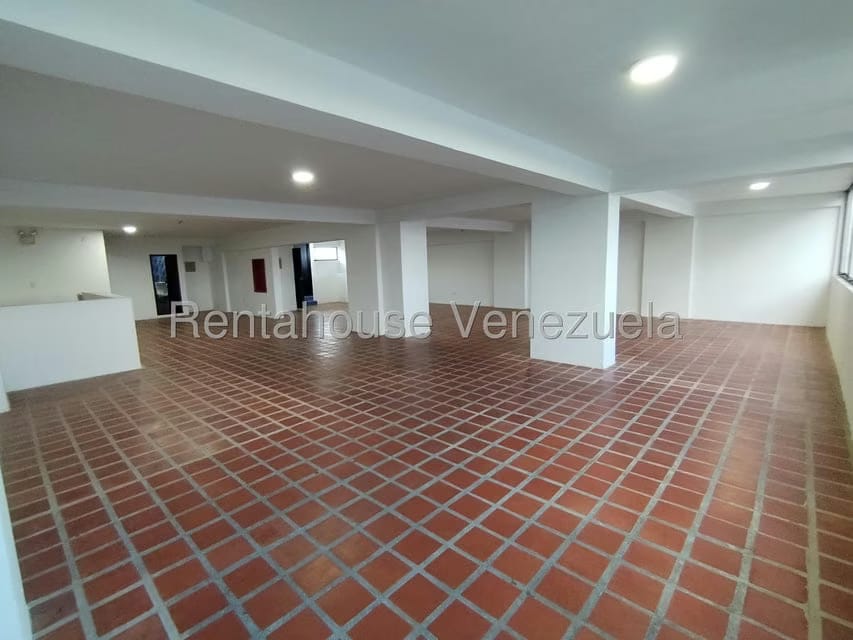 Comercial (Local Comercial) en Alquiler en Avenida Lara, Carabobo - 15