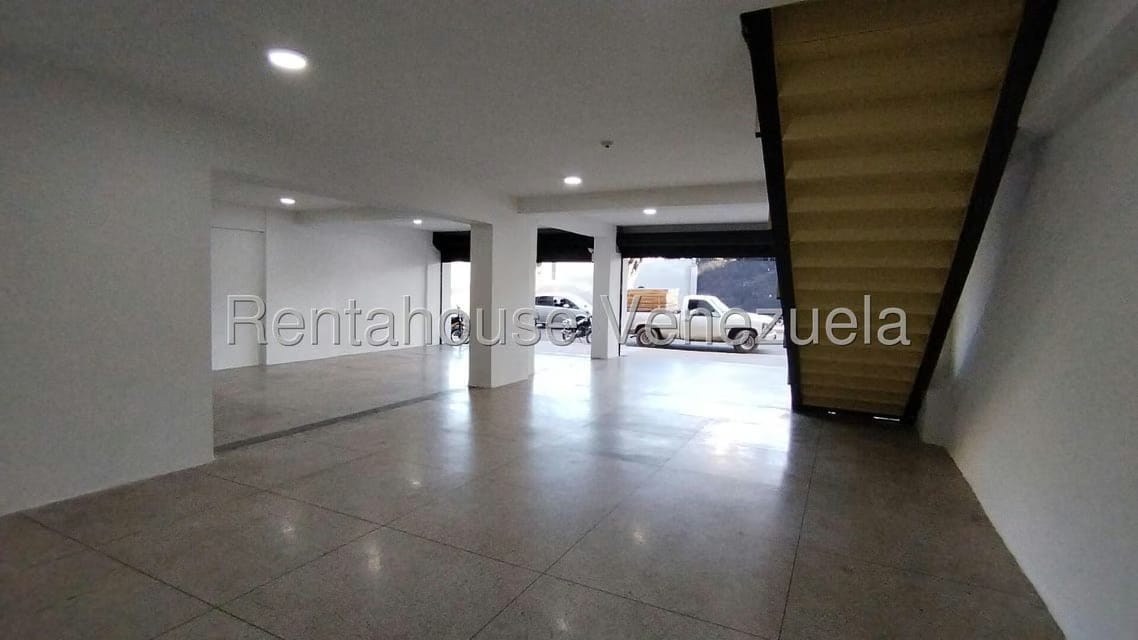 Comercial (Local Comercial) en Alquiler en Avenida Lara, Carabobo - 3