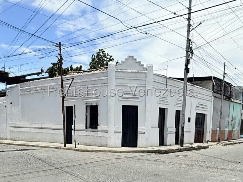 Comercial (Local Comercial) en Alquiler en Centro, Lara