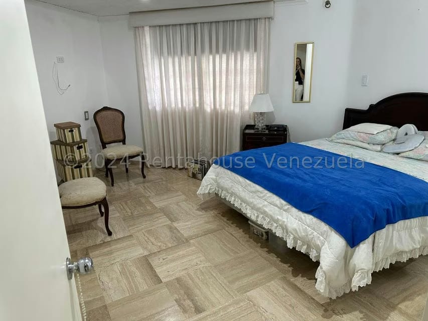 Apartamento (Planta Baja) en Alquiler en Altamira, Distrito Metropolitano - 18