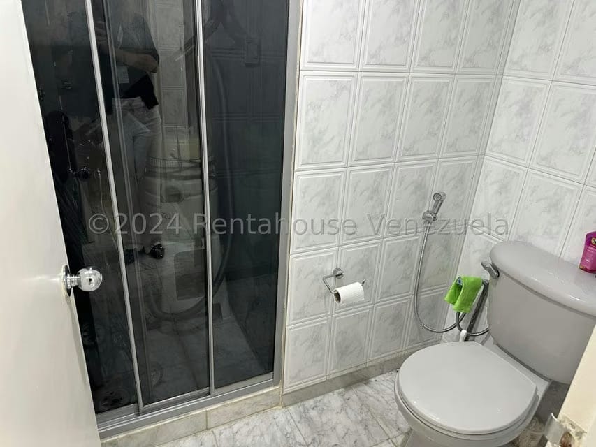 Apartamento (Planta Baja) en Alquiler en Altamira, Distrito Metropolitano - 20