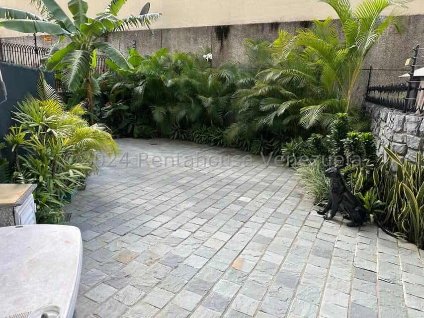 Apartamento (Planta Baja) en Alquiler en Altamira, Distrito Metropolitano - 22