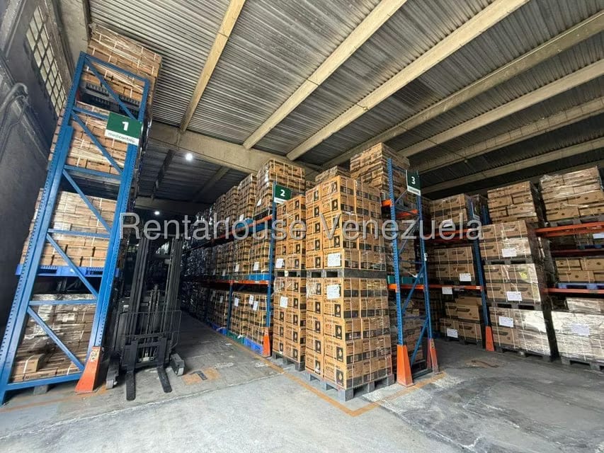 Comercial (Galpon - Deposito) en Venta en Guatire, Miranda - 3