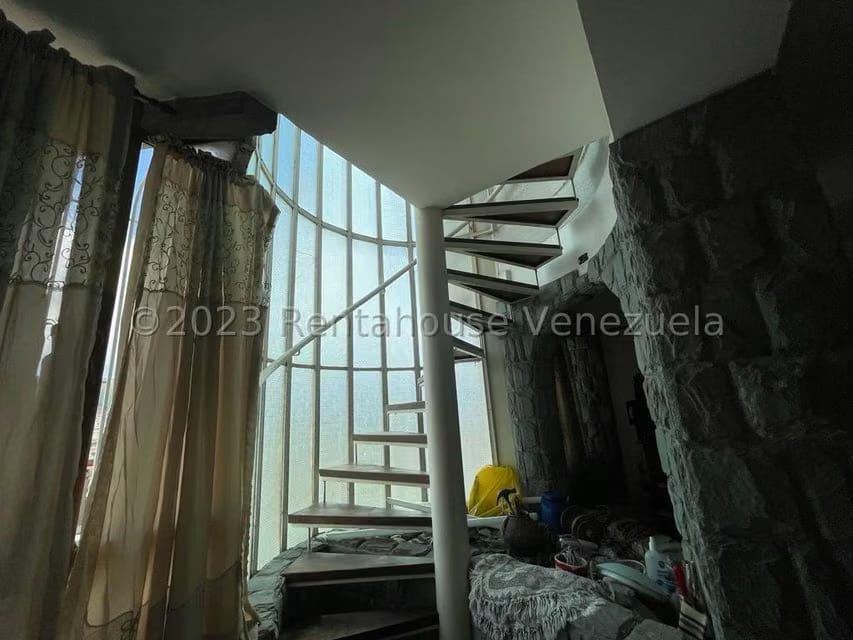 Apartamento (Penthouse) en Venta en Montalban III, Distrito Metropolitano - 25