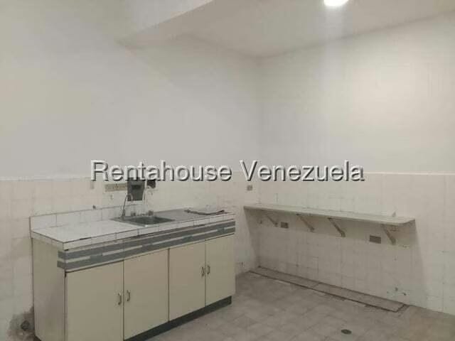 Casa (Duplex) en Venta en San Bernardino, Distrito Metropolitano - 19