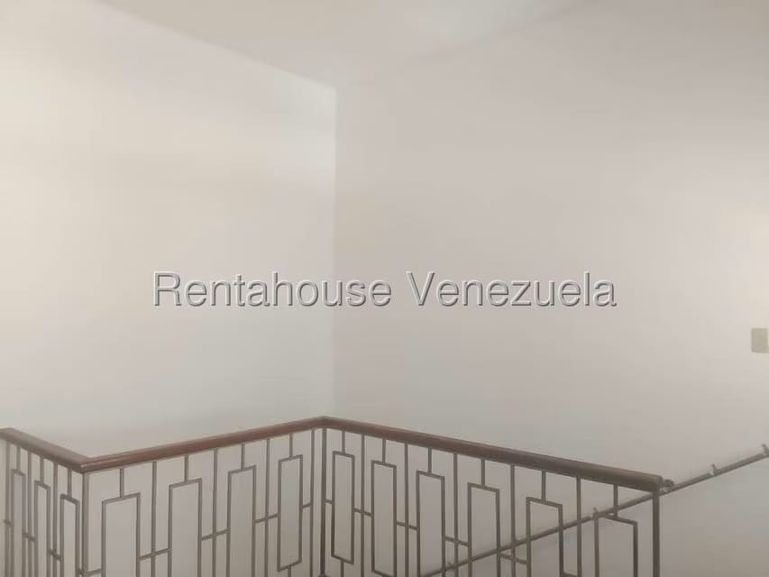 Casa (Duplex) en Venta en San Bernardino, Distrito Metropolitano - 31