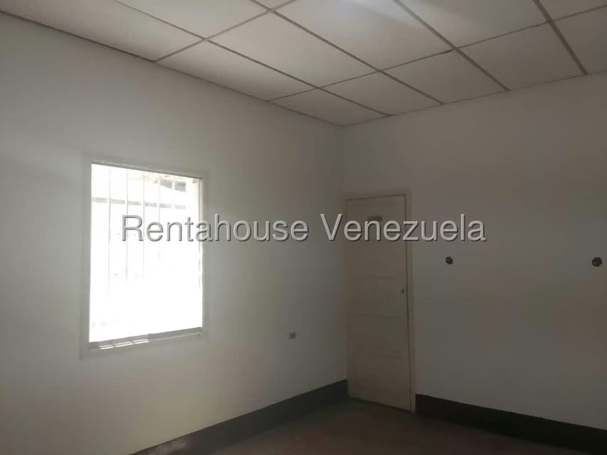 Casa (Duplex) en Venta en San Bernardino, Distrito Metropolitano - 37