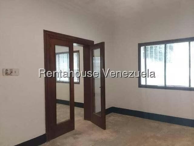Casa (Duplex) en Venta en San Bernardino, Distrito Metropolitano - 8