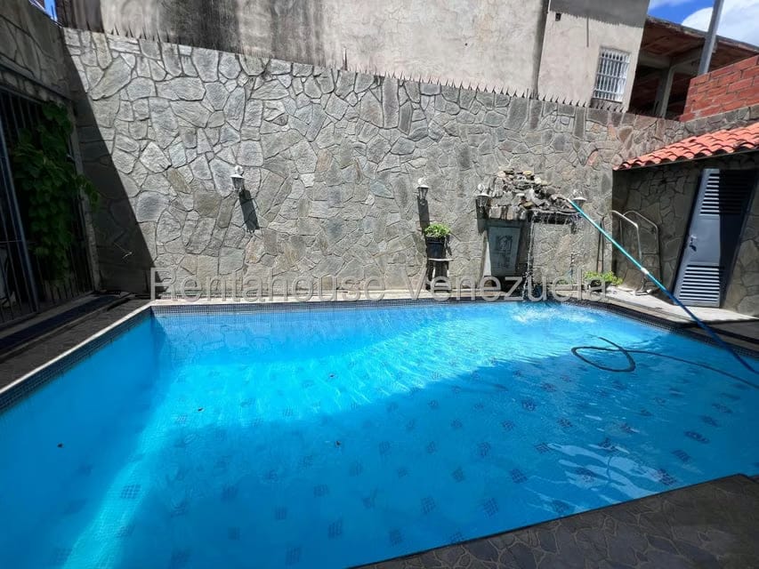 Casa (Multipes Niveles) en Venta en Las Amazonas, Aragua - 40