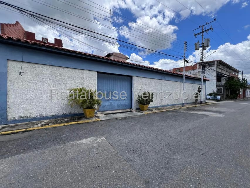 Casa (Multipes Niveles) en Venta en Las Amazonas, Aragua - 47