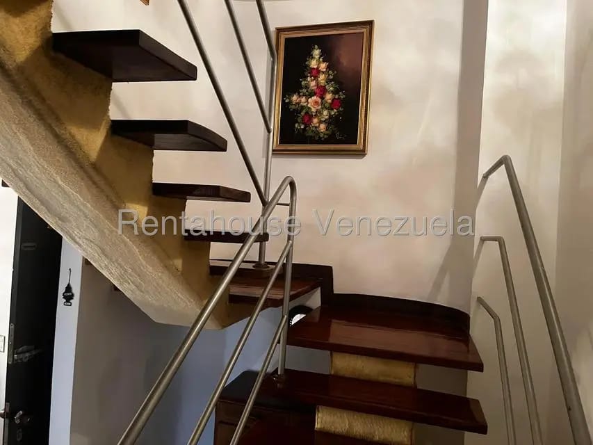Apartamento (1 Nivel) en Alquiler en Los Palos Grandes, Distrito Metropolitano - 15