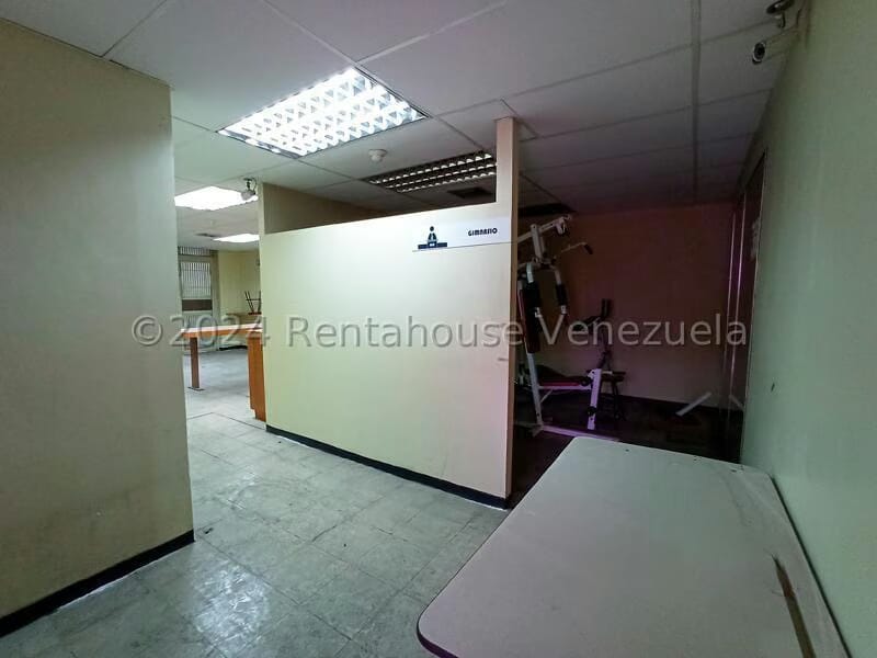 Comercial (Local Comercial) en Venta en Los Cortijos de Lourdes, Distrito Metropolitano - 25