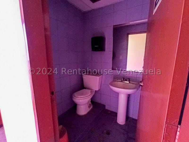 Comercial (Local Comercial) en Venta en Los Cortijos de Lourdes, Distrito Metropolitano - 29