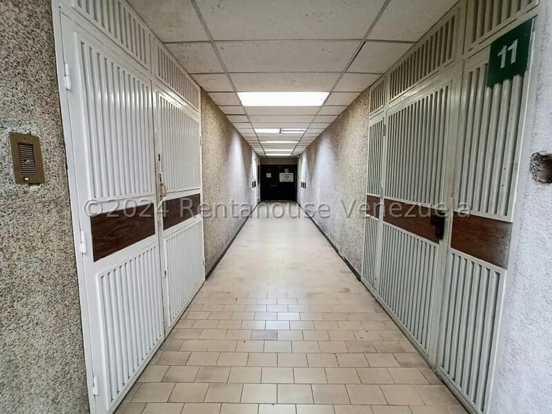 Comercial (Local Comercial) en Venta en Los Cortijos de Lourdes, Distrito Metropolitano - 5