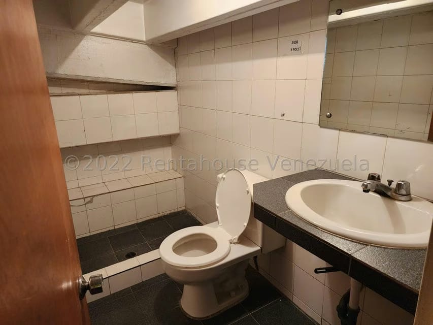 Comercial (Local Comercial) en Alquiler en Lomas de La Trinidad, Distrito Metropolitano - 27