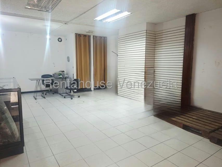 Comercial (Local Comercial) en Venta en La California Norte, Distrito Metropolitano - 2